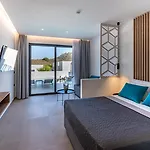 Zoes Hotel&Suites