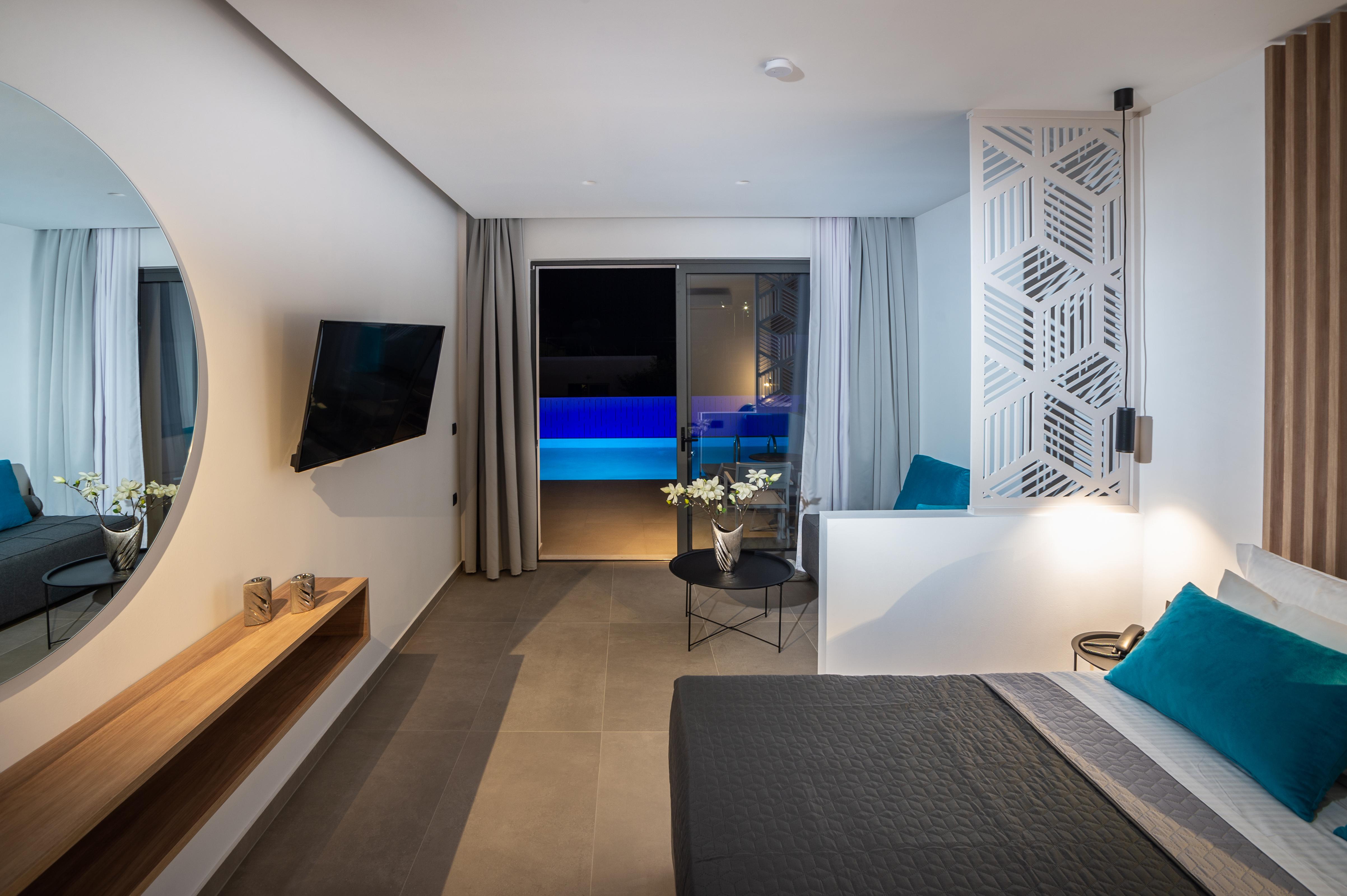 Zoes Hotel&suites 3*