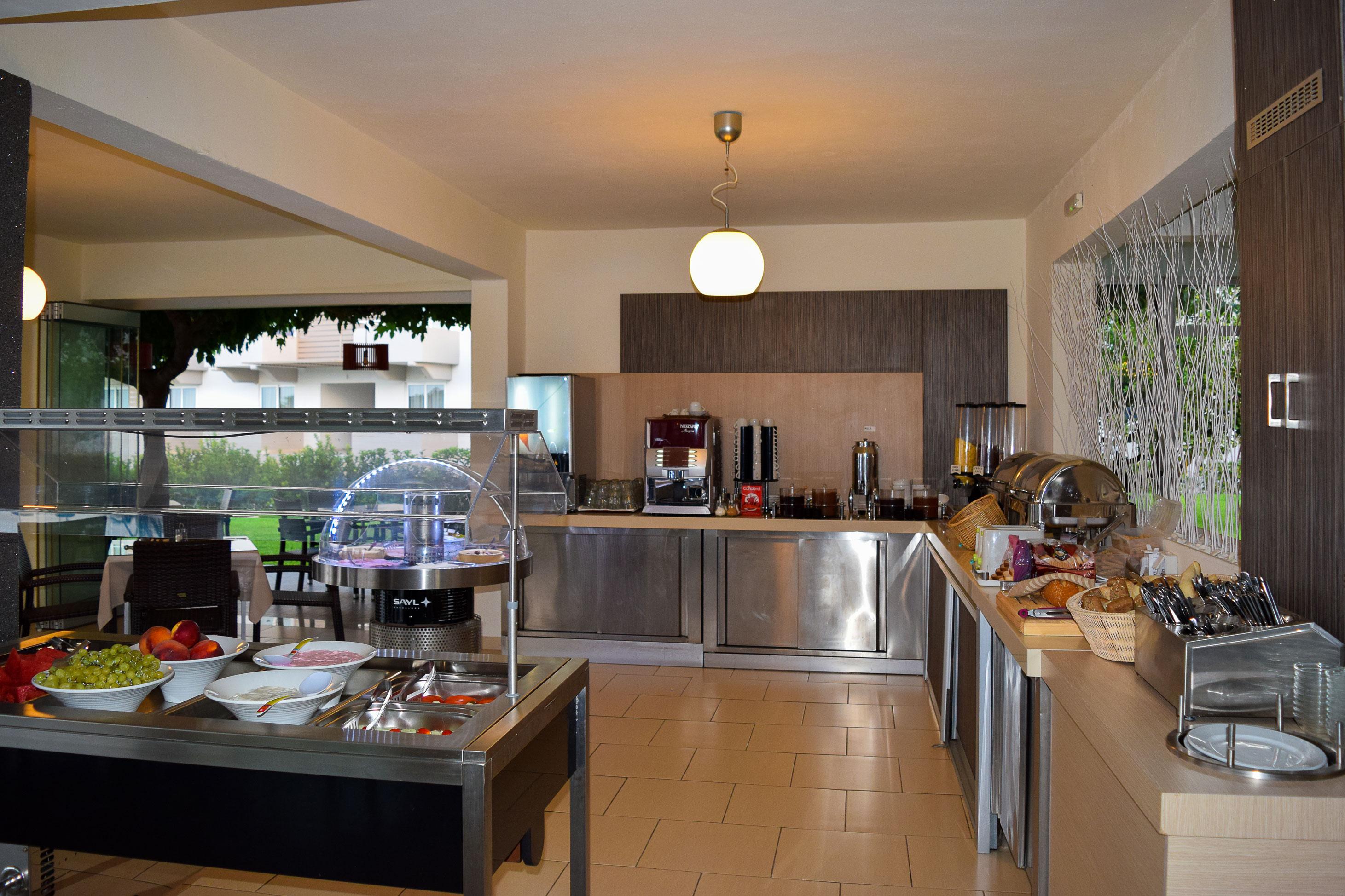 Zoes Hotel&suites Hotel