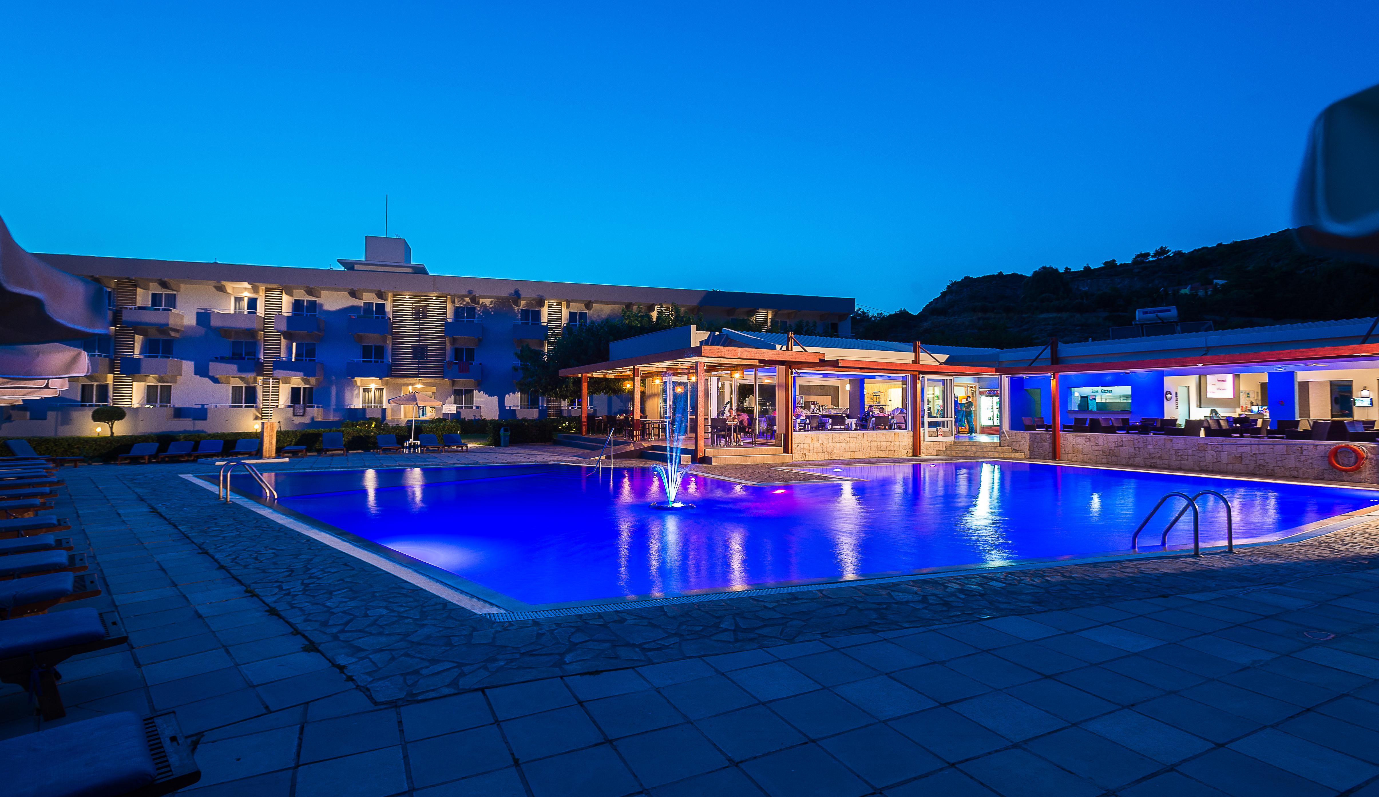 Zoes Hotel&suites Hotel